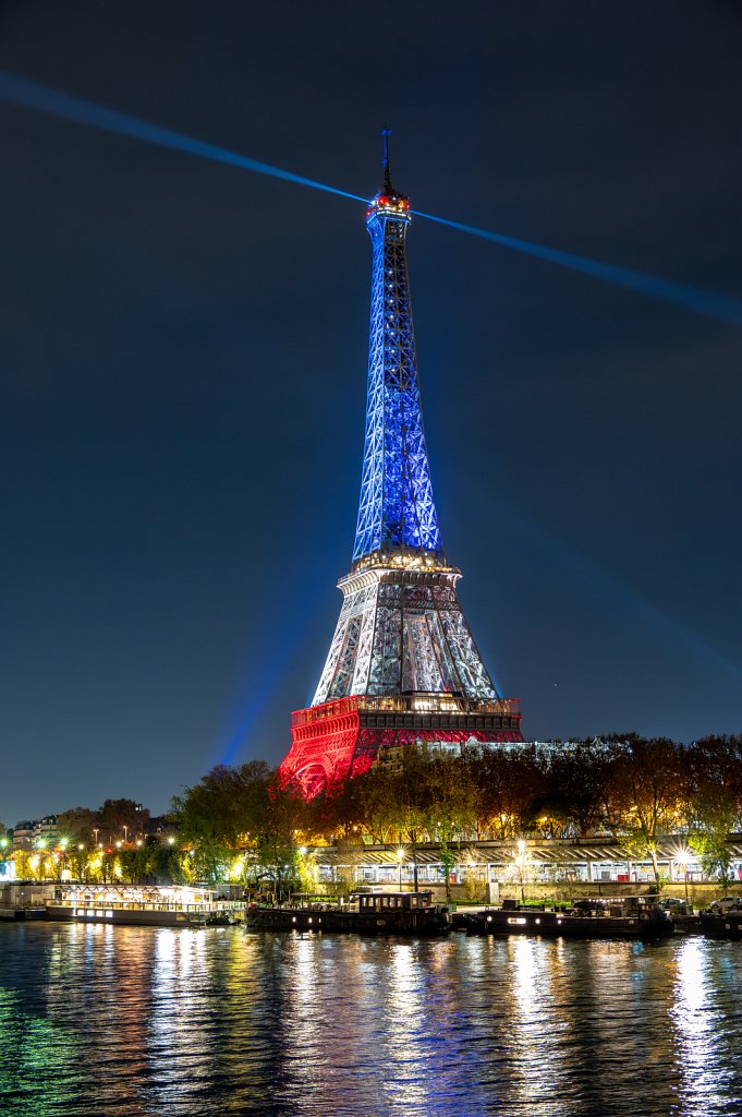 ParisEiffel13Novembre-006.jpg